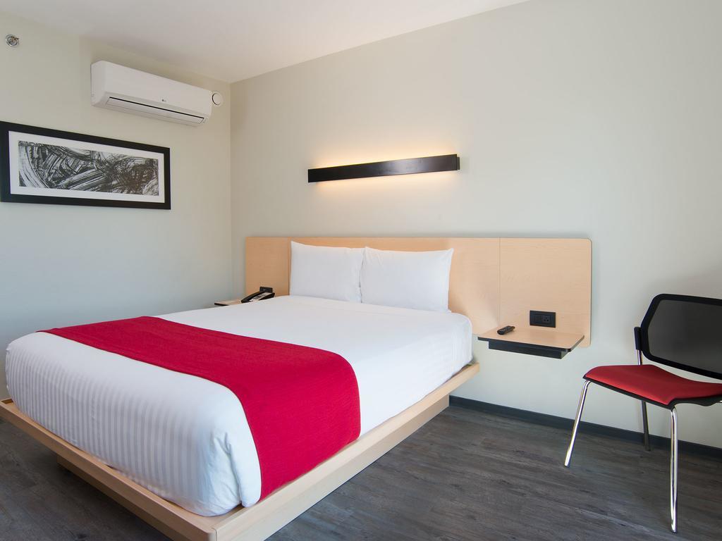 City Express By Marriott Santiago Aeropuerto Luaran gambar