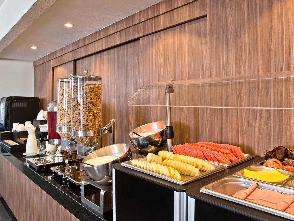 City Express By Marriott Santiago Aeropuerto Luaran gambar